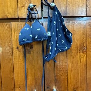 String Bikini-Hollister iconic bird design. Size medium, Navy Blue / White Birds